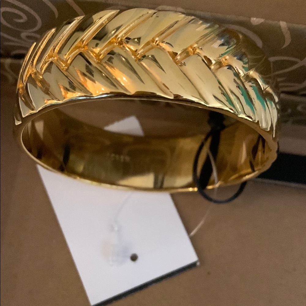 SOLD/ J.Crew Gold Textured Bangle-NWT - Picture 2 of 3